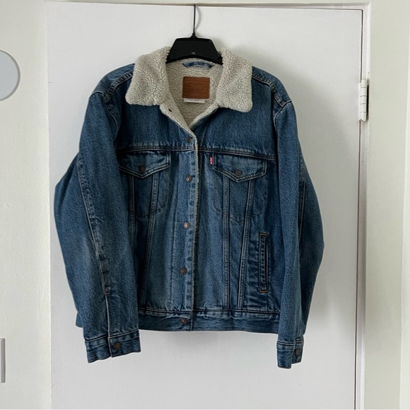 Levi’s Sherpa/Jean Trucker Jacket - Picture 4 of 13